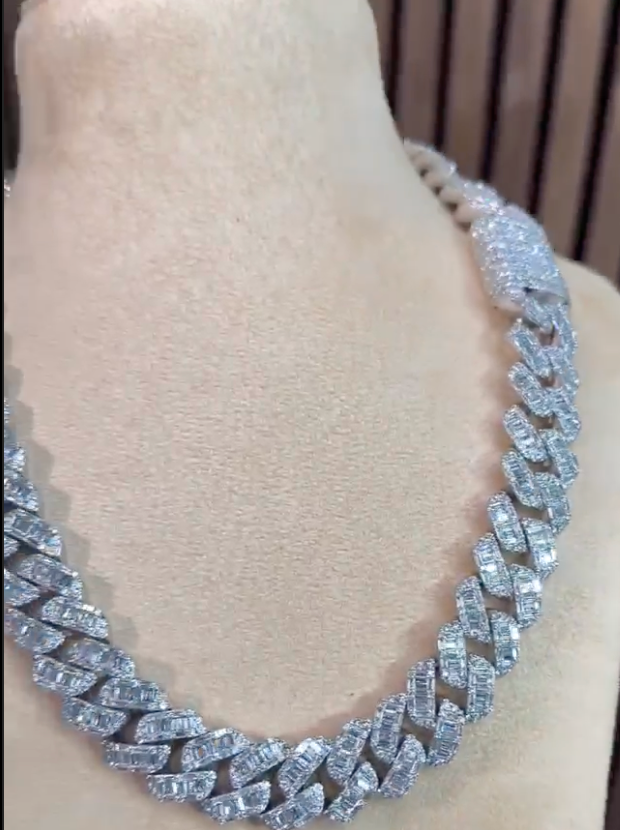 Moissanite Cuban Link (Passes All Testers)